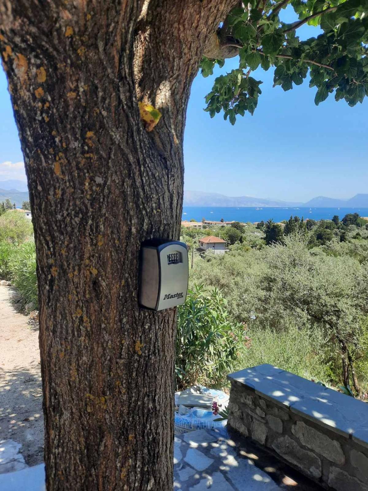 Marcon Stone House Nikiana Villa Bagian luar foto