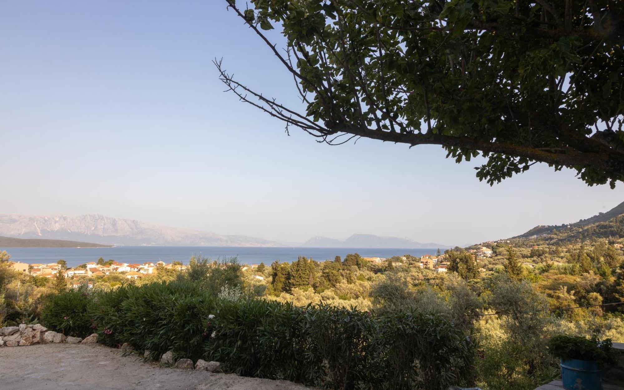 Marcon Stone House Nikiana Villa Bagian luar foto