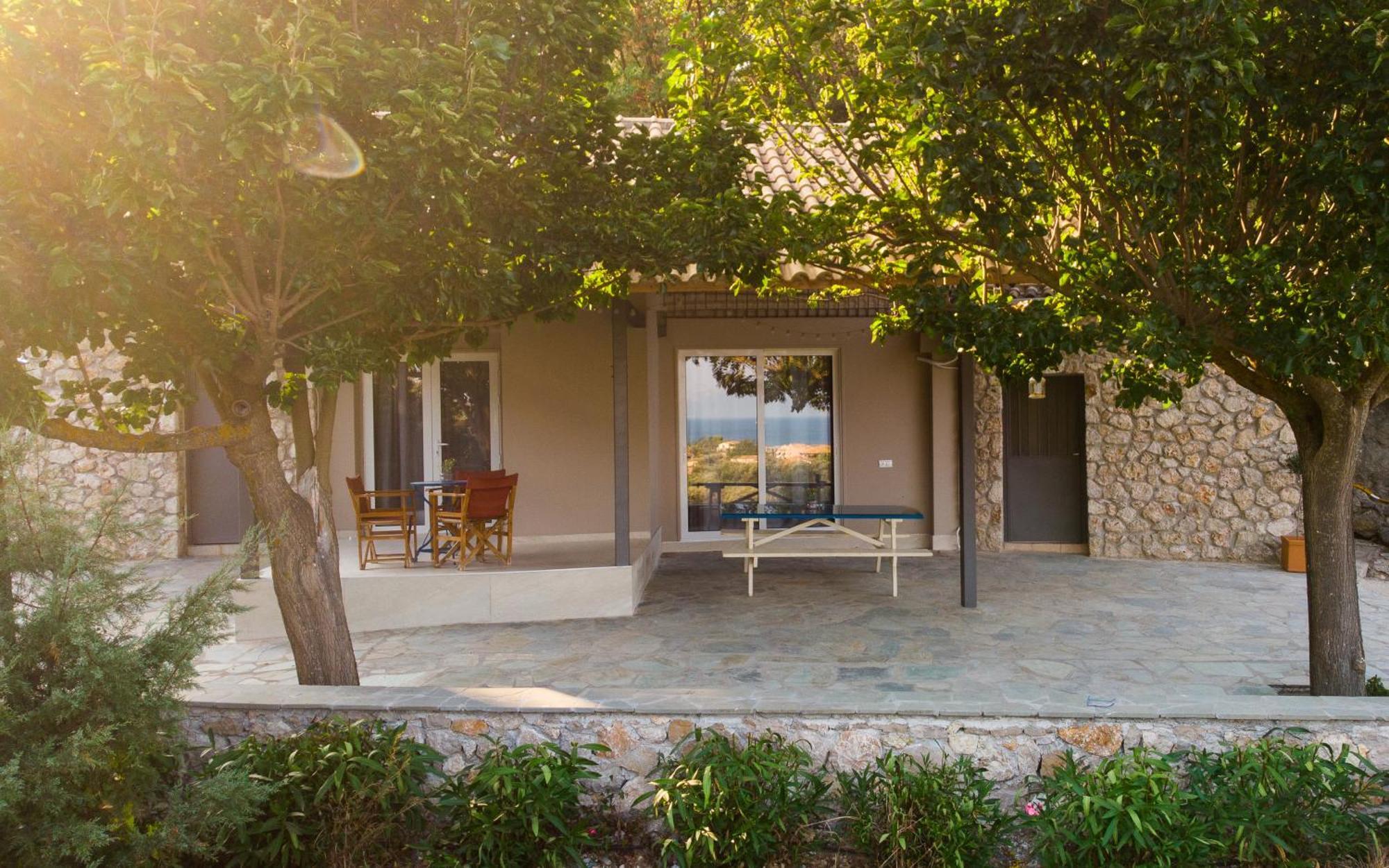 Marcon Stone House Nikiana Villa Bagian luar foto