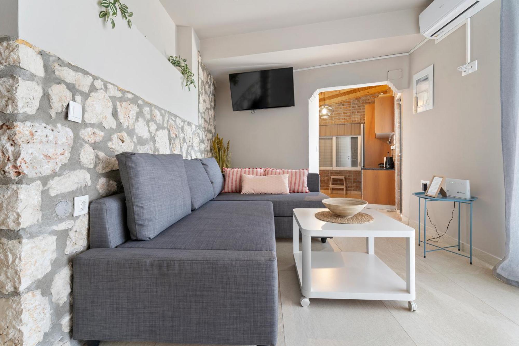 Marcon Stone House Nikiana Villa Bagian luar foto